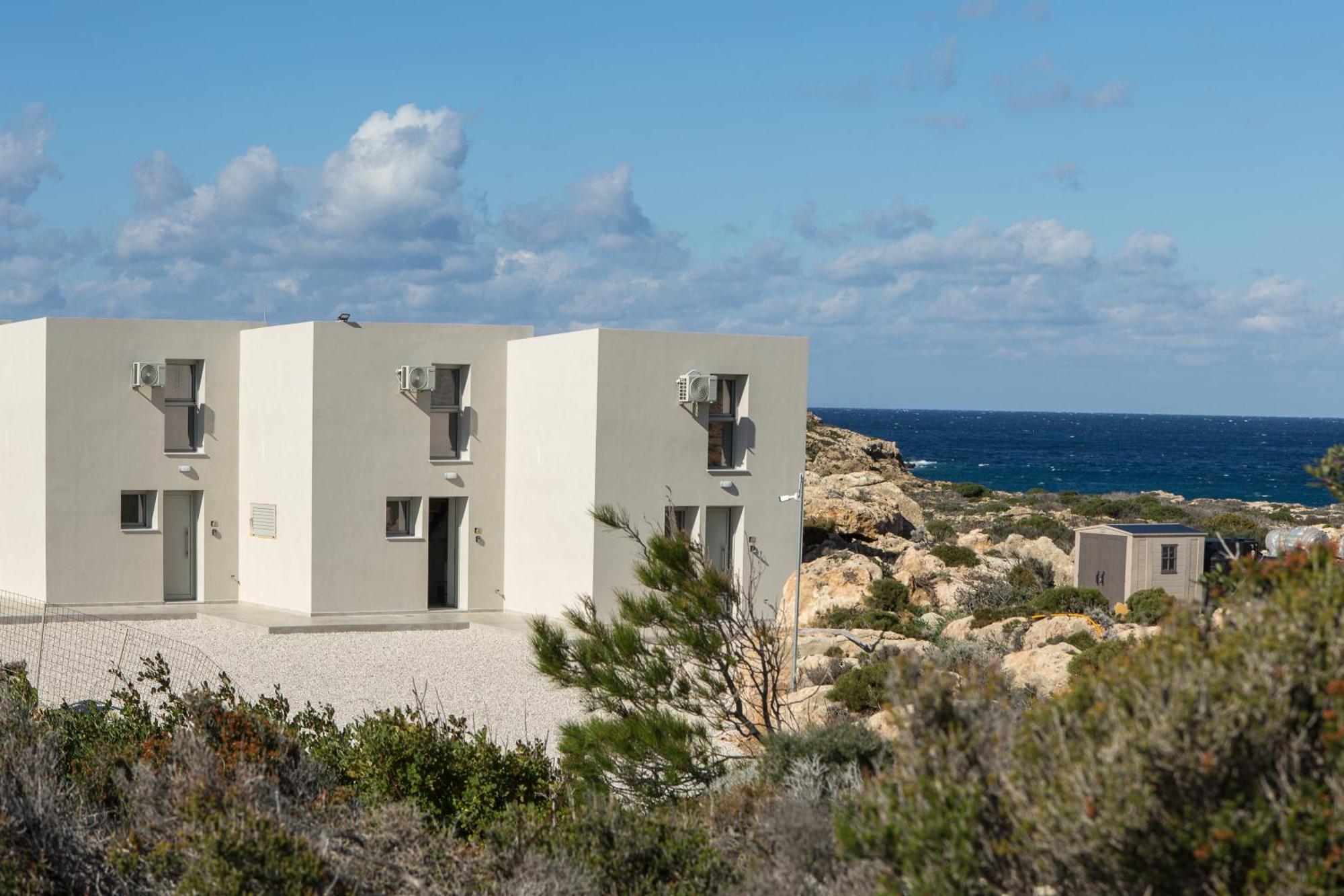 Cove Elafonisi Apartments Agios Pandeleimon  Bagian luar foto